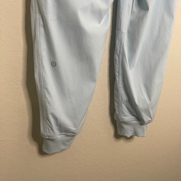 Lululemon Dance Studio Mid-Rise Jogger in Powder Blue - Size 8 - Picture 6 of 10